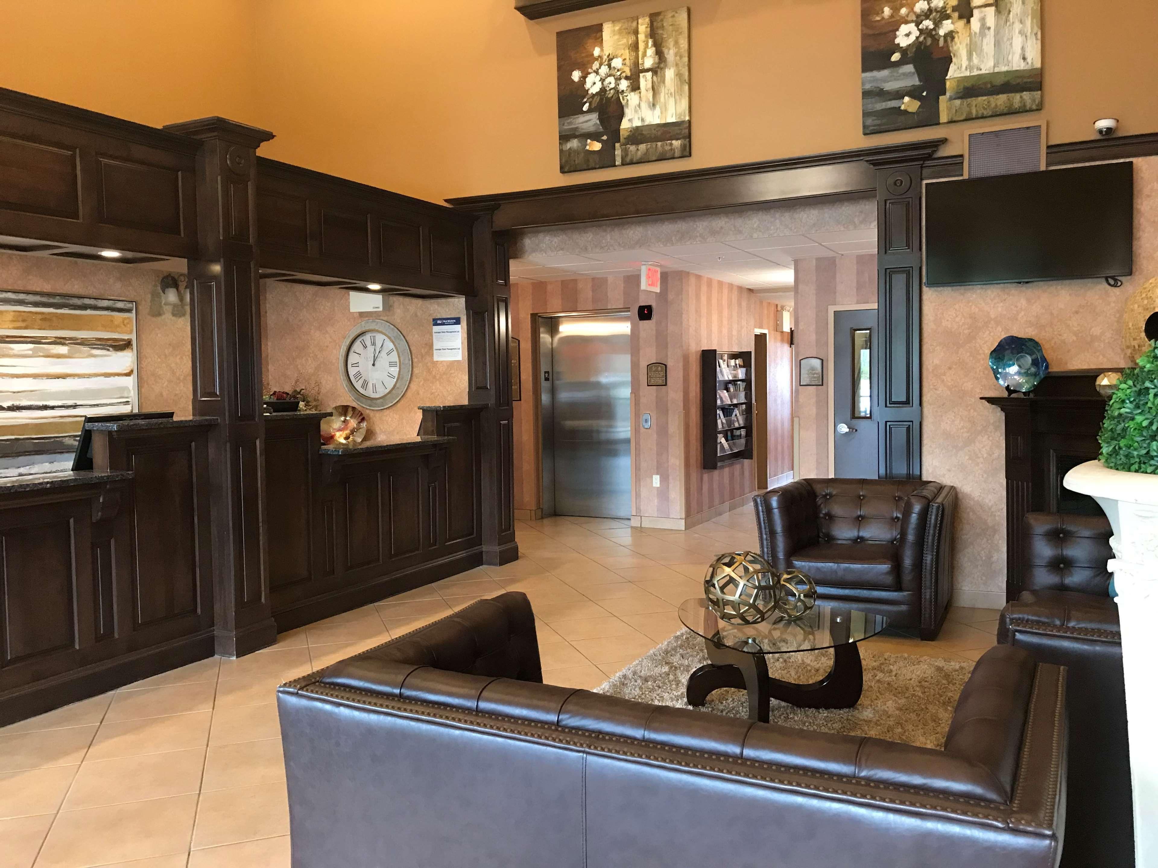 Best Western Plus Fredericton Hotel & Suites Εξωτερικό φωτογραφία