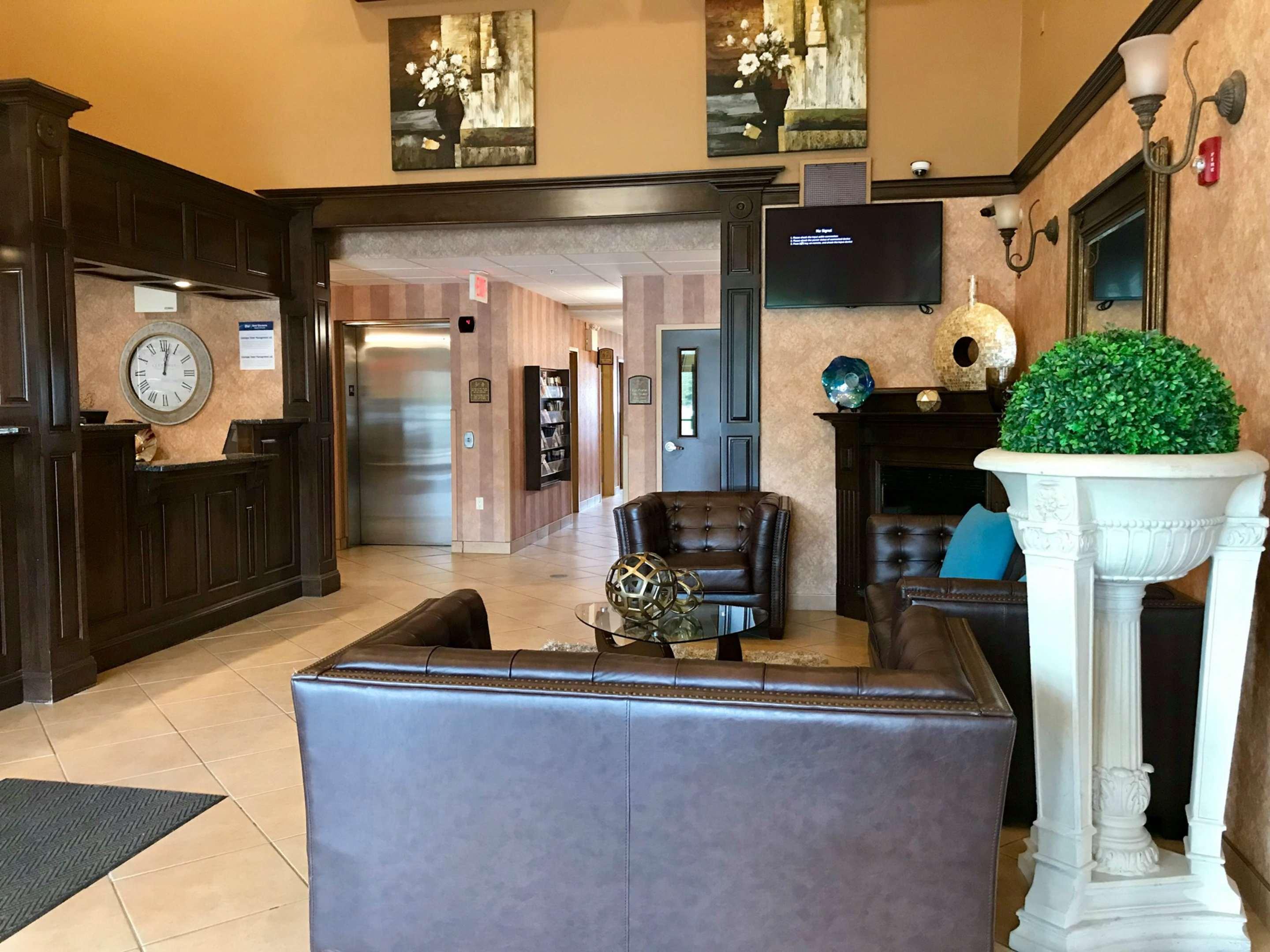 Best Western Plus Fredericton Hotel & Suites Εξωτερικό φωτογραφία