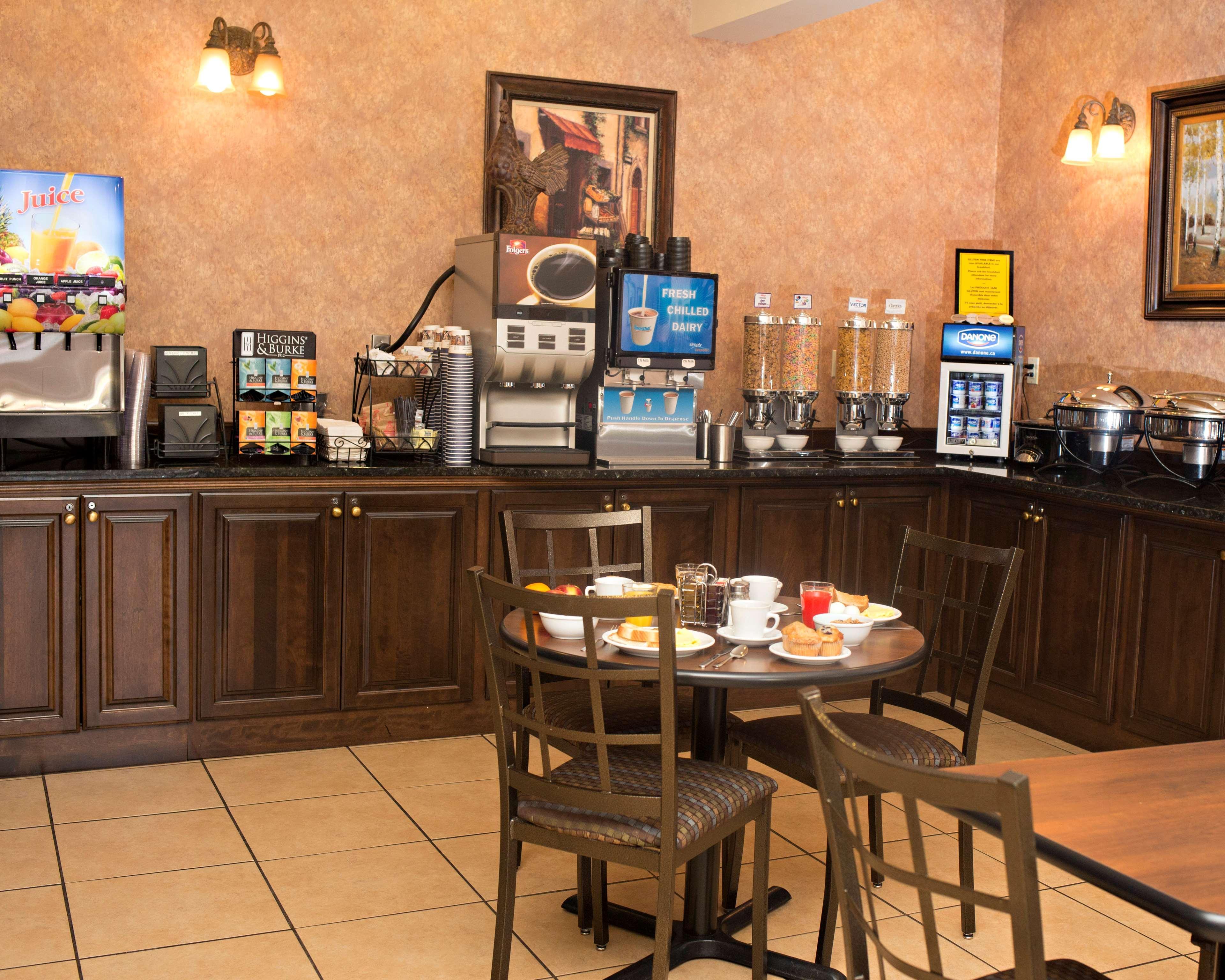 Best Western Plus Fredericton Hotel & Suites Εξωτερικό φωτογραφία
